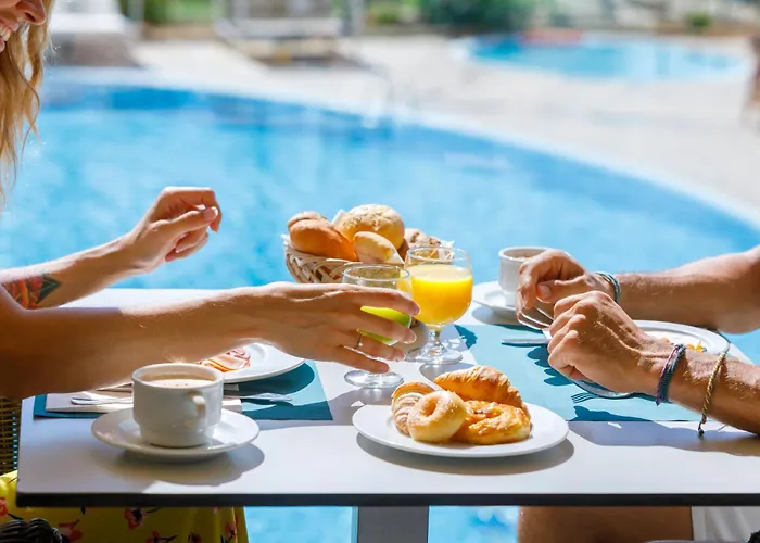 Cm Castell De Mar 4*