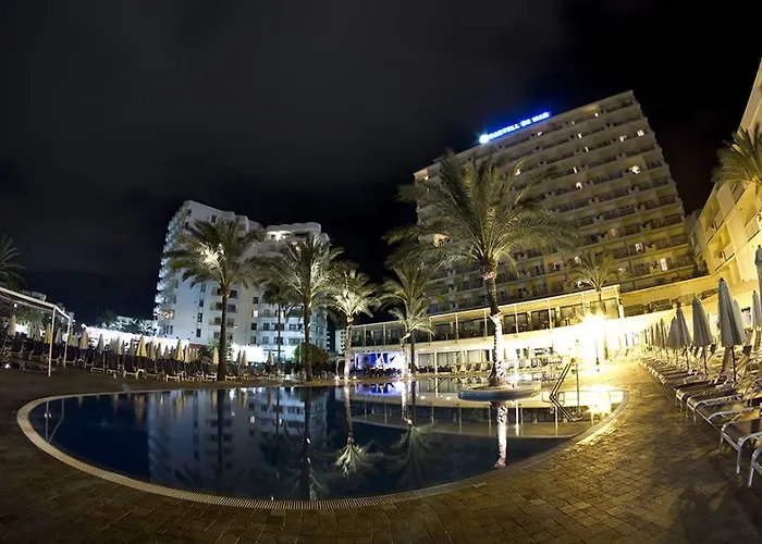 Hotel Cm Castell De Mar 4*