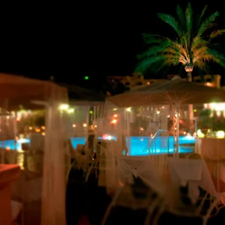 Hotel Cm Castell De Mar 4*