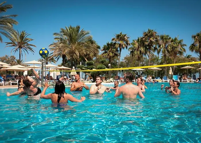 Hotel Cm Castell De Mar 4*