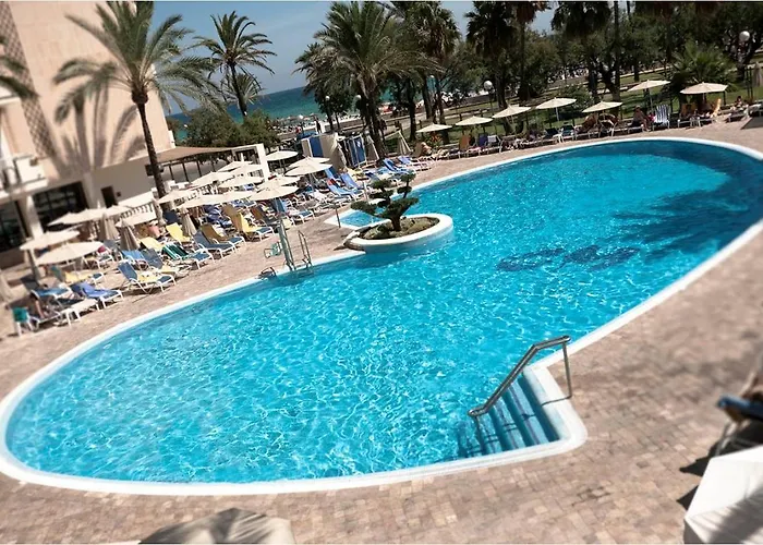 Hotel Cm Castell De Mar 4*