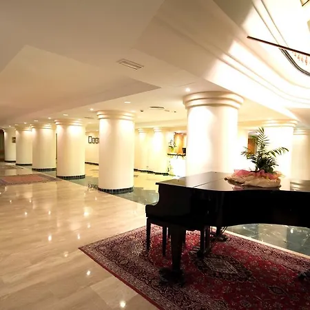 Hotell Cm Castell De Mar